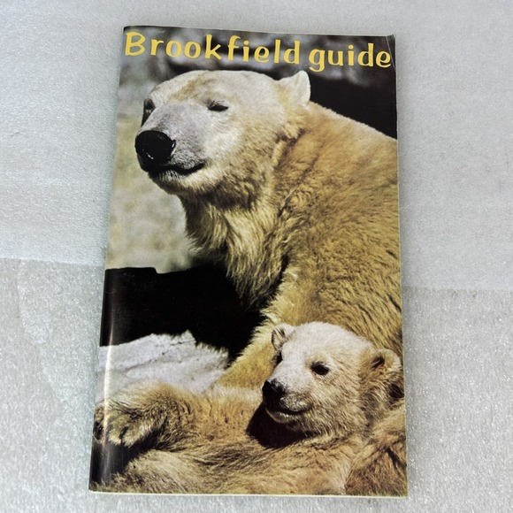 Brookfield Zoo Guide Book 1973‎ Polar Bear Cover - Picture 1 of 7